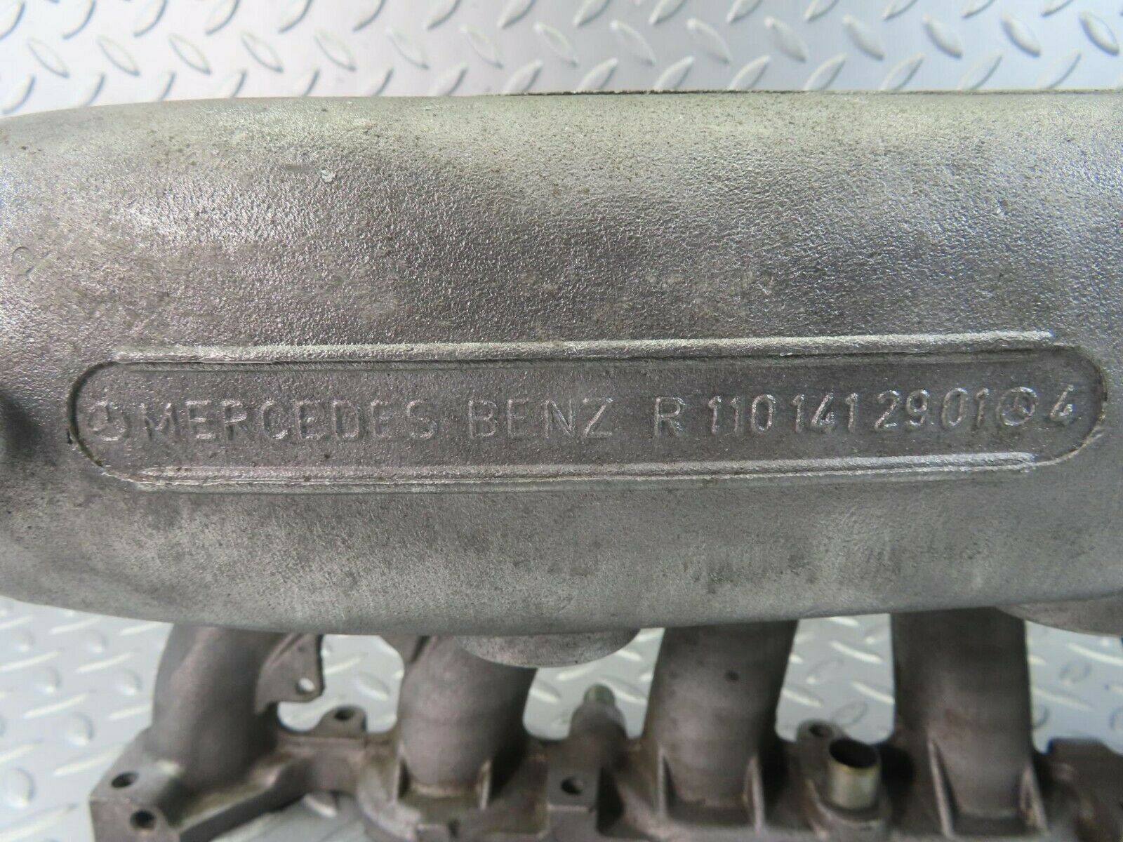 8961 Mercedes-Benz W123 Air Intake Manifold 1101412901