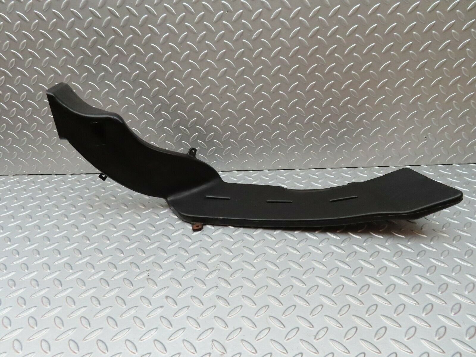 4605 Mercedes-Benz W114 280CE Coupe Air Duct Heater Ventilation L 1158310145