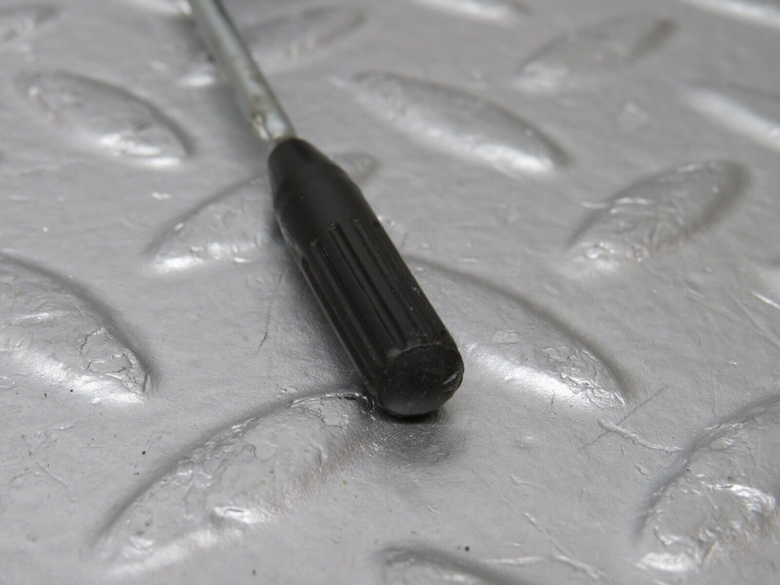 34749 Mercedes-Benz W210 320E Rear Door Lock Knob Pair 2107300221