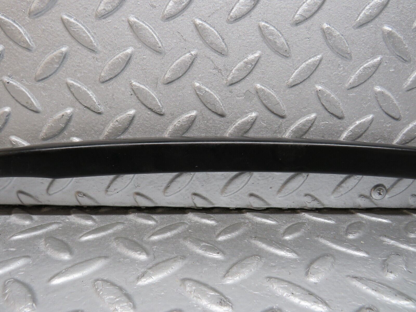 39661 Mercedes-Benz R129 320SL Coupe Right Door Rear Window Channel