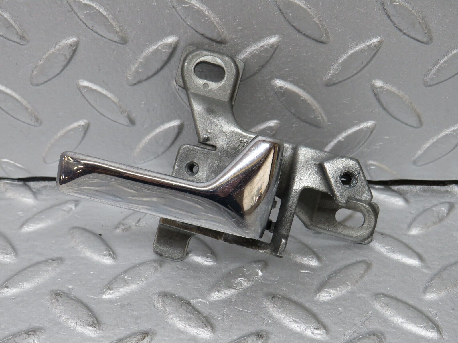 36105 Mercedes-Benz W126 420SE Front Right Door Interior Handle