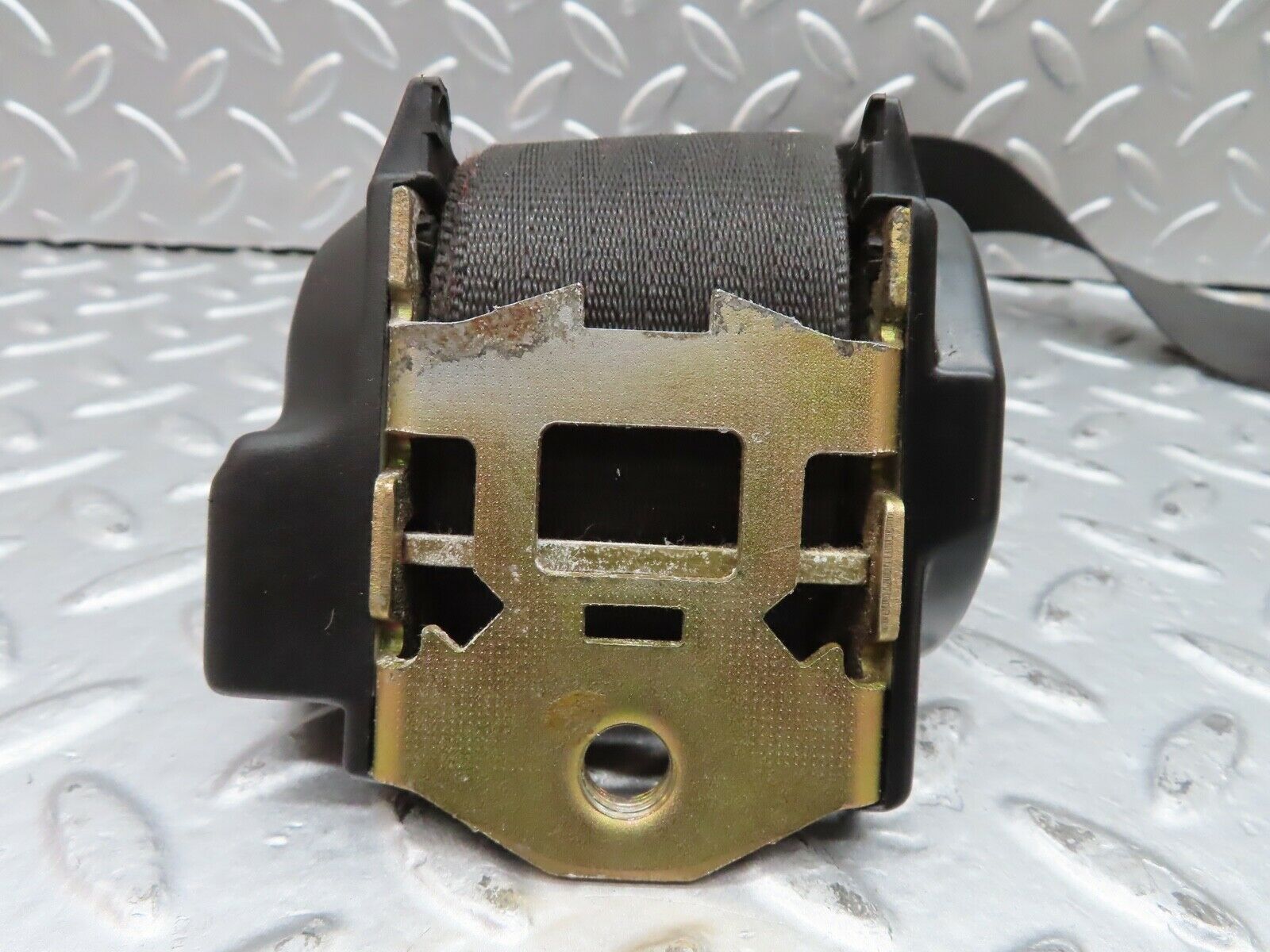 21239 Mercedes-Benz W123 230E Front Right Seat Belt 1238602686