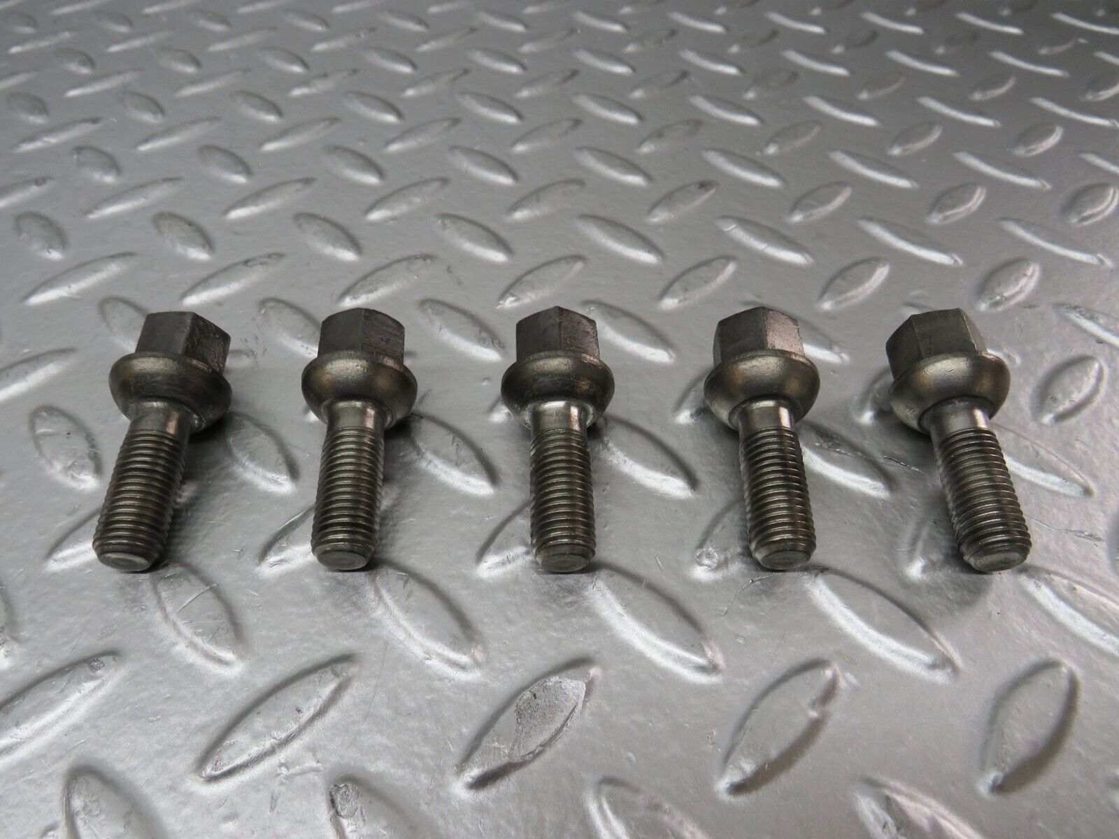 27936 Mercedes-Benz 5x Alloy Wheel Lug Bolt M12x1.5