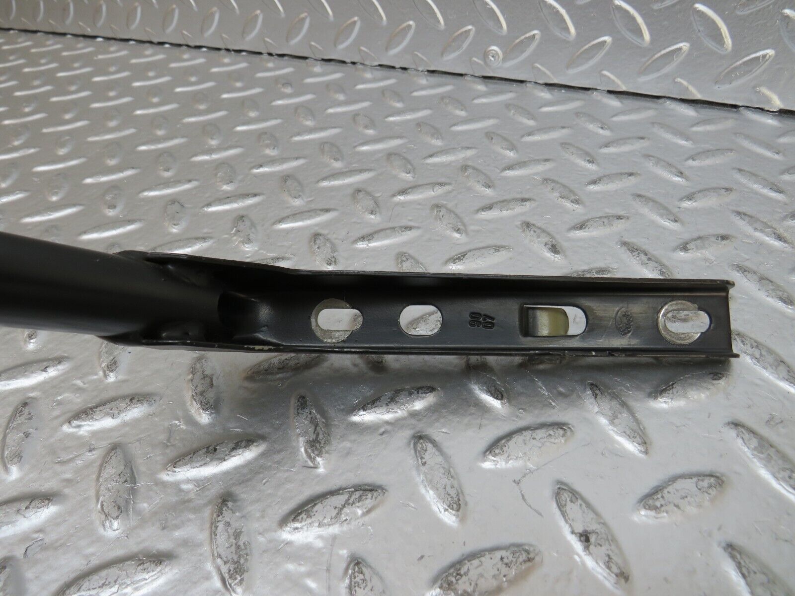 25302 Mercedes-Benz W201 190D Boot Lid Trunk Hinge Right Side