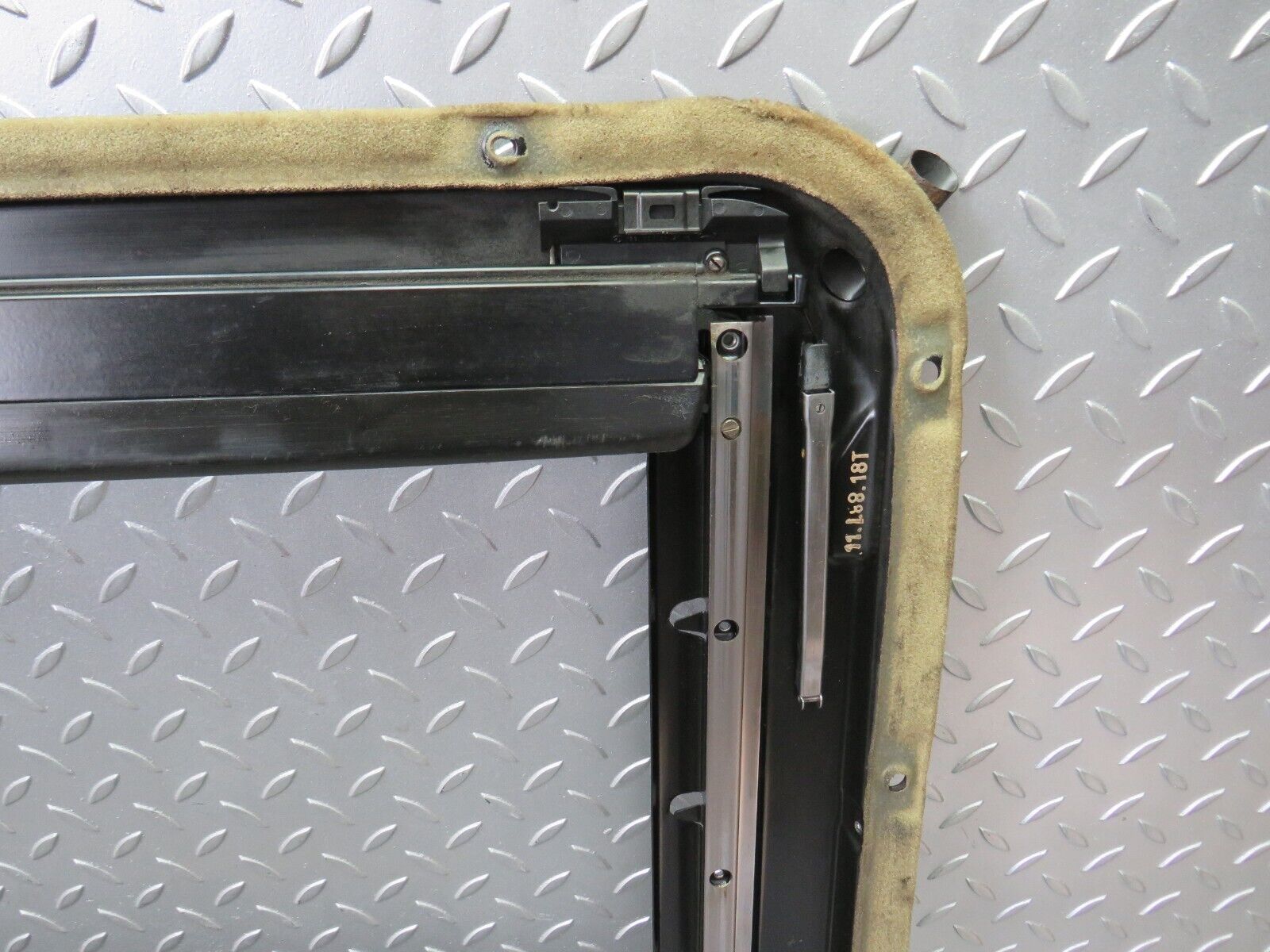 33867 Mercedes-Benz W201 190E 2.0L Power Sunroof Frame 2017800144