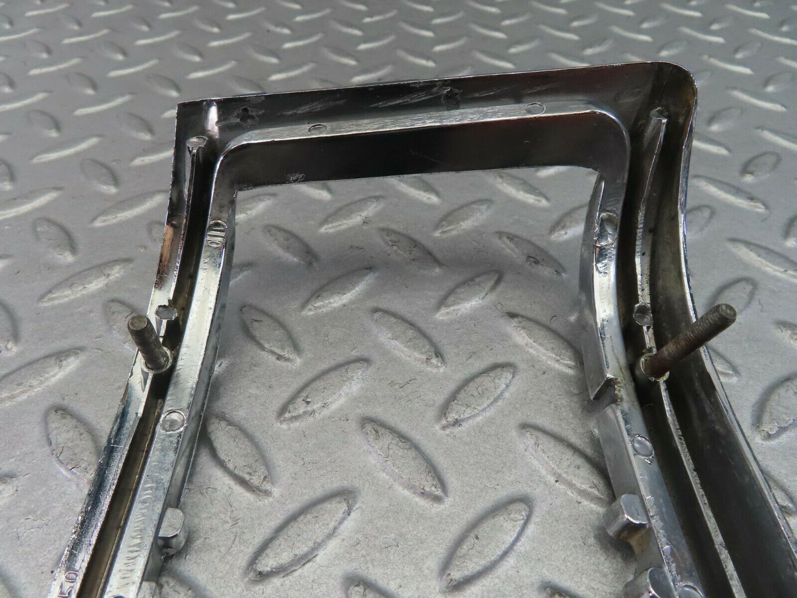 8485 Mercedes-Benz W115 Tail Light Chrome Frame Left 1158260159