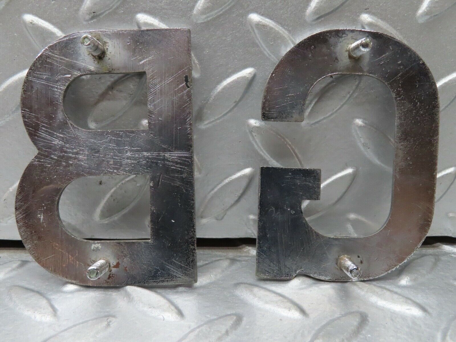 18711 Mercedes-Benz W120 W121 Ponton GB Chrome Boot Badge