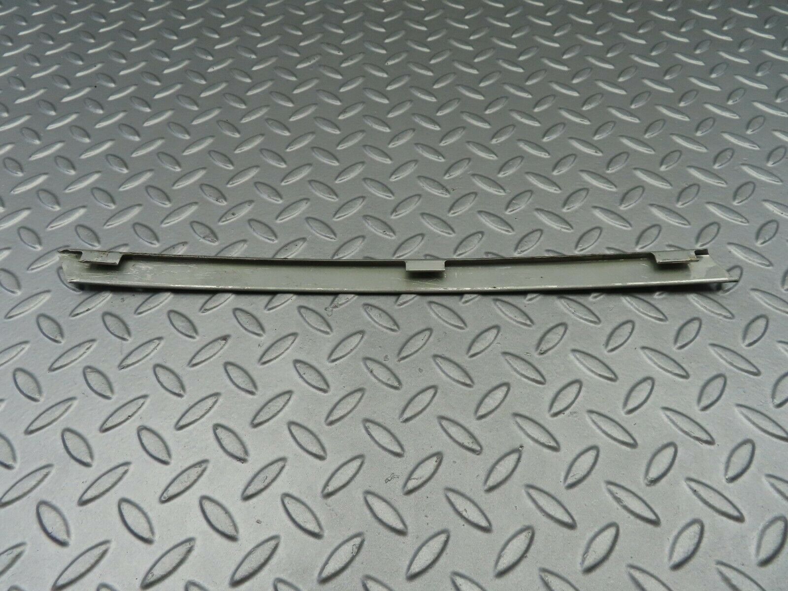 6912 Mercedes-Benz C107 350SLC Coupe Exterior Rear Quarter Window Cover Left