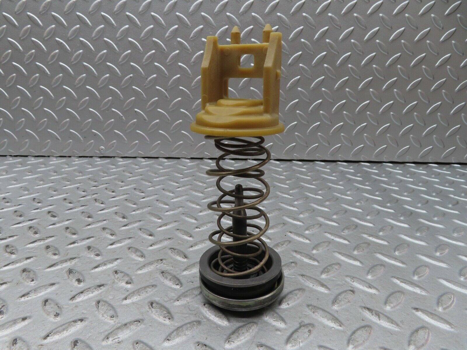 17846 Mercedes-Benz W123 230E Automatic Transmission Front Servo 1232770340