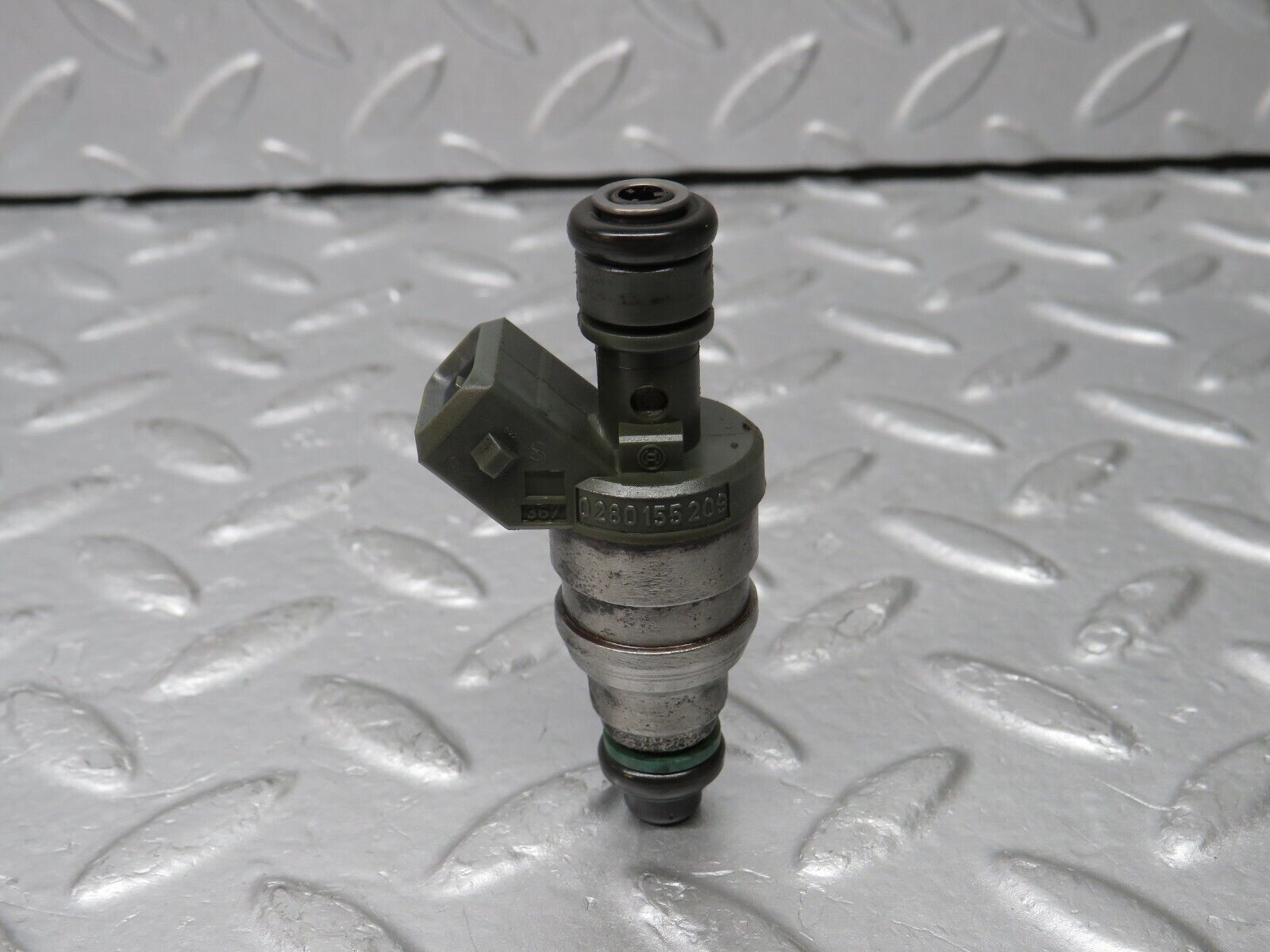 38142 Mercedes-Benz A124 320E Cabriolet Fuel Injector Bosch 0280155209 0000787323