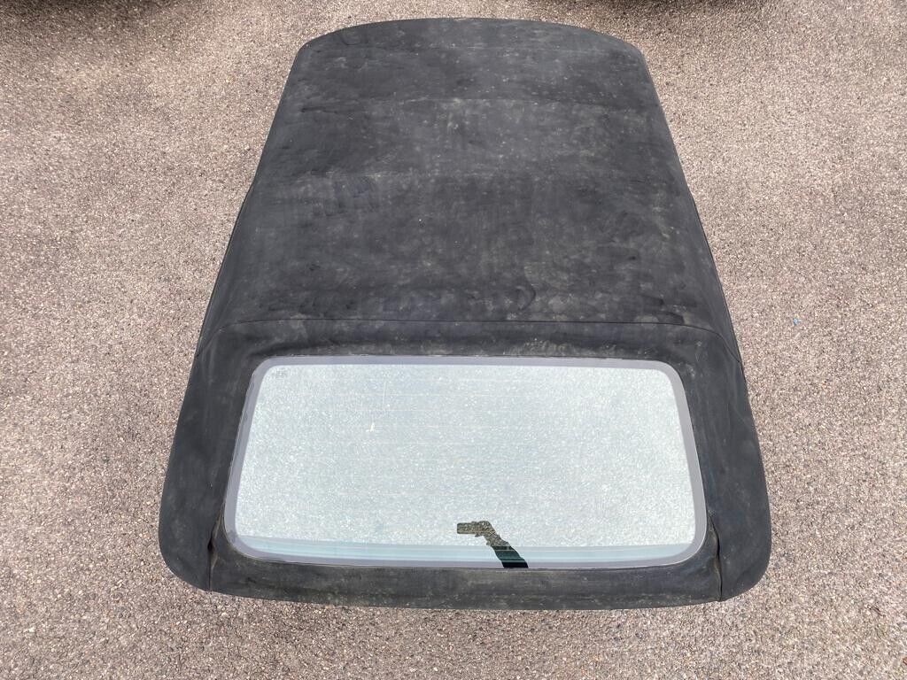 38226 Mercedes-Benz A124 320E Cabriolet Soft Top