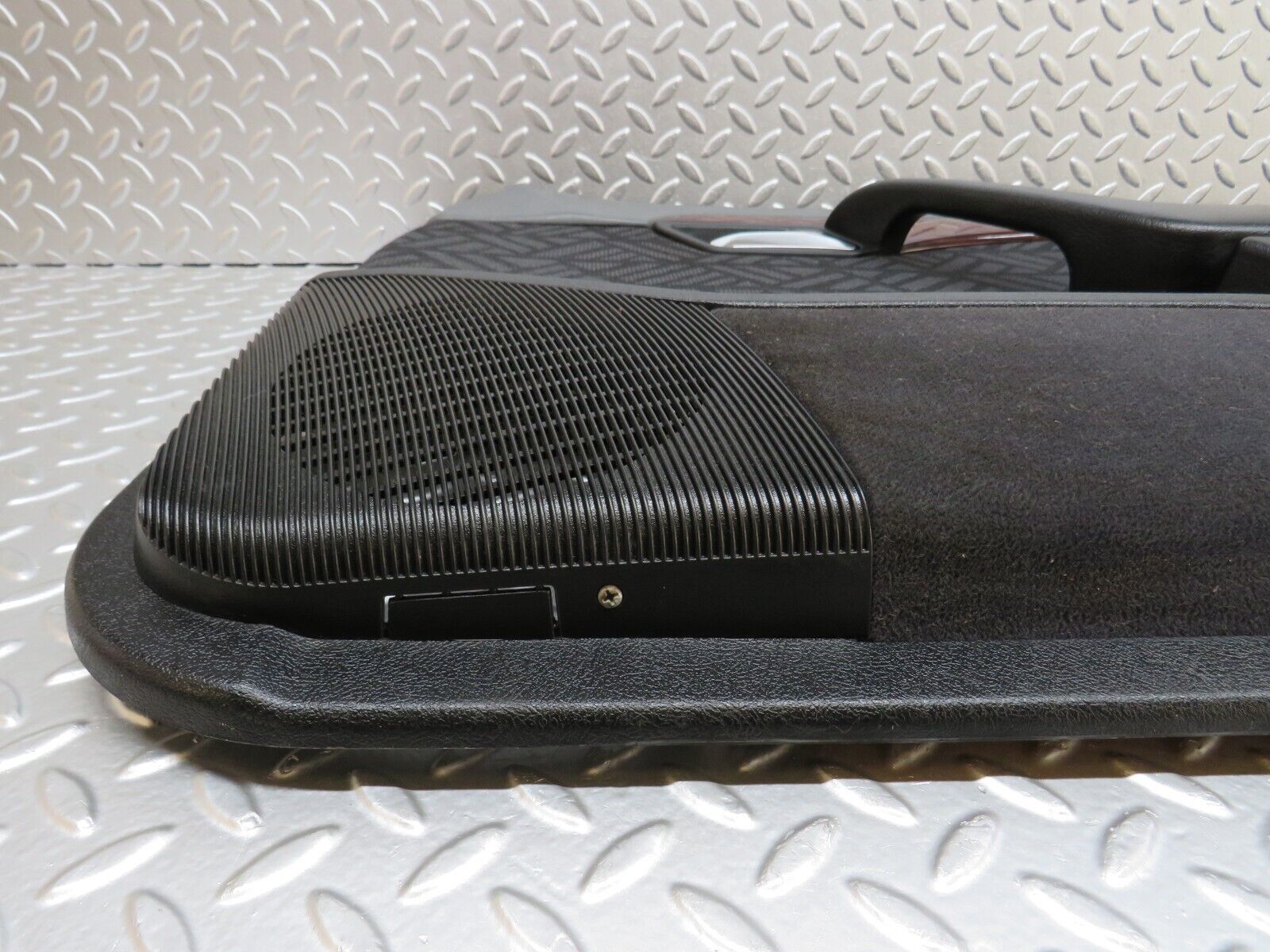 33355 Mercedes-Benz W202 C180 Front Right Door Card 2027202463