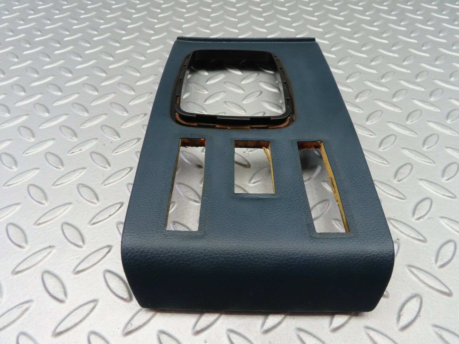 6862 Mercedes-Benz C107 350SLC Coupe Centre Console Shifter Cover Trim 1076830036