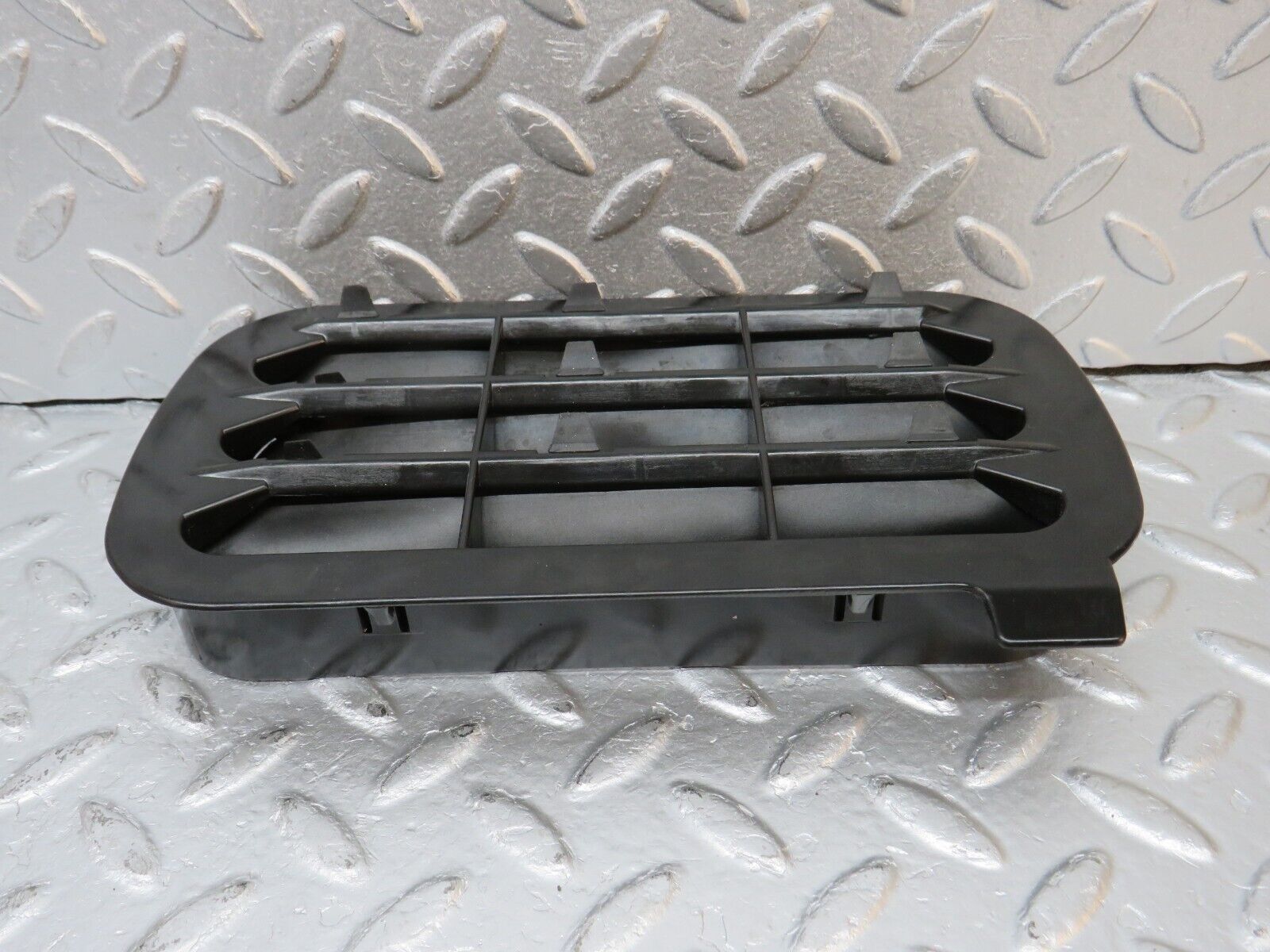 39681 Mercedes-Benz R129 320SL Coupe Air Intake Vent 1248370230 1248370242