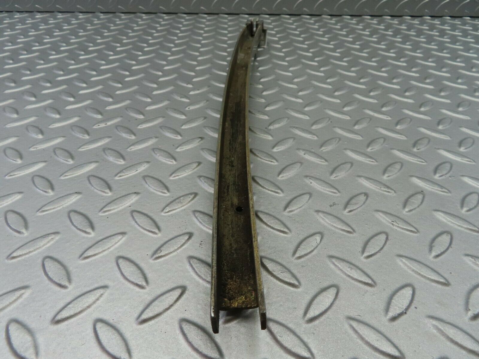 6855 Mercedes-Benz C107 350SLC Coupe Front Right Window Channel