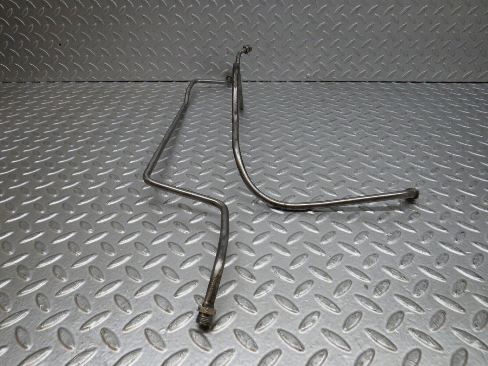 37667 Mercedes-Benz W109 300SEL Power Steering Oil Hose Pipe