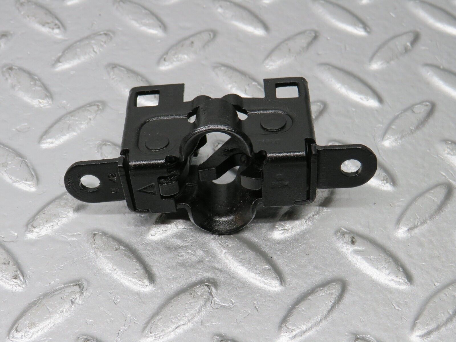 39595 Mercedes-Benz R129 320SL Coupe Bonnet Lock Latch