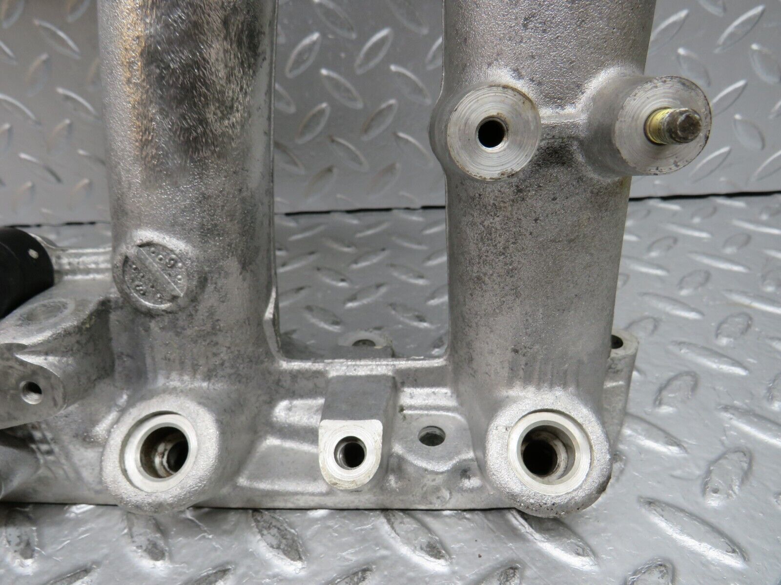 31856 Mercedes-Benz W201 190LE 1.8L Intake Manifold 1021413501