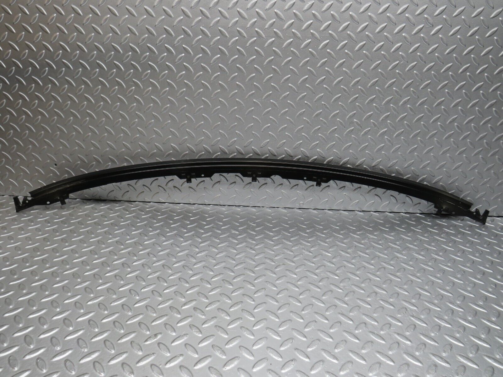 39804 Mercedes-Benz R129 320SL Coupe Front Windscreen Top Moulding Trim