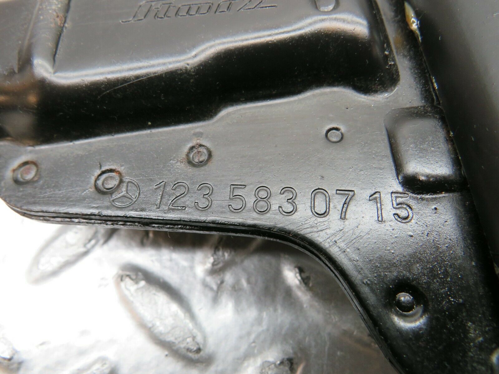 23103 Mercedes-Benz C123 230CE Coupe Car Jack 1235830715