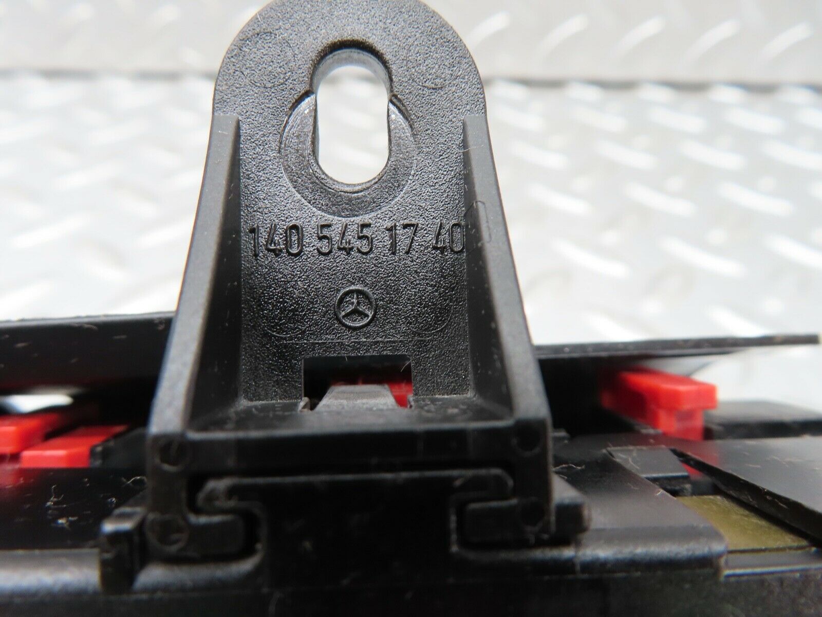 19438 Mercedes-Benz C140 CL420 Coupe Fuse Box 1405451701