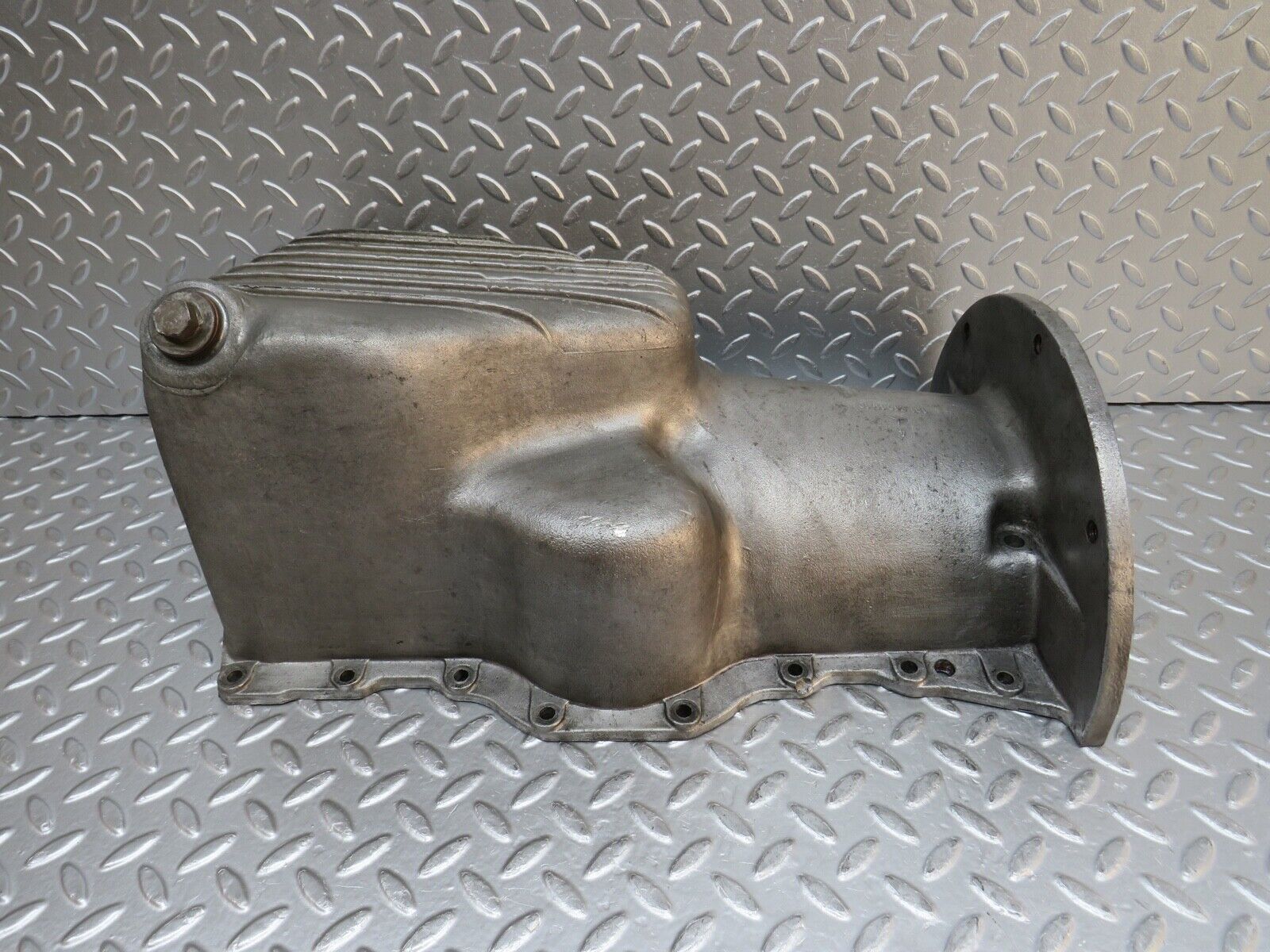 0336 Mercedes-Benz W120 180D Ponton Engine Oil Pan Aluminium 1810101913