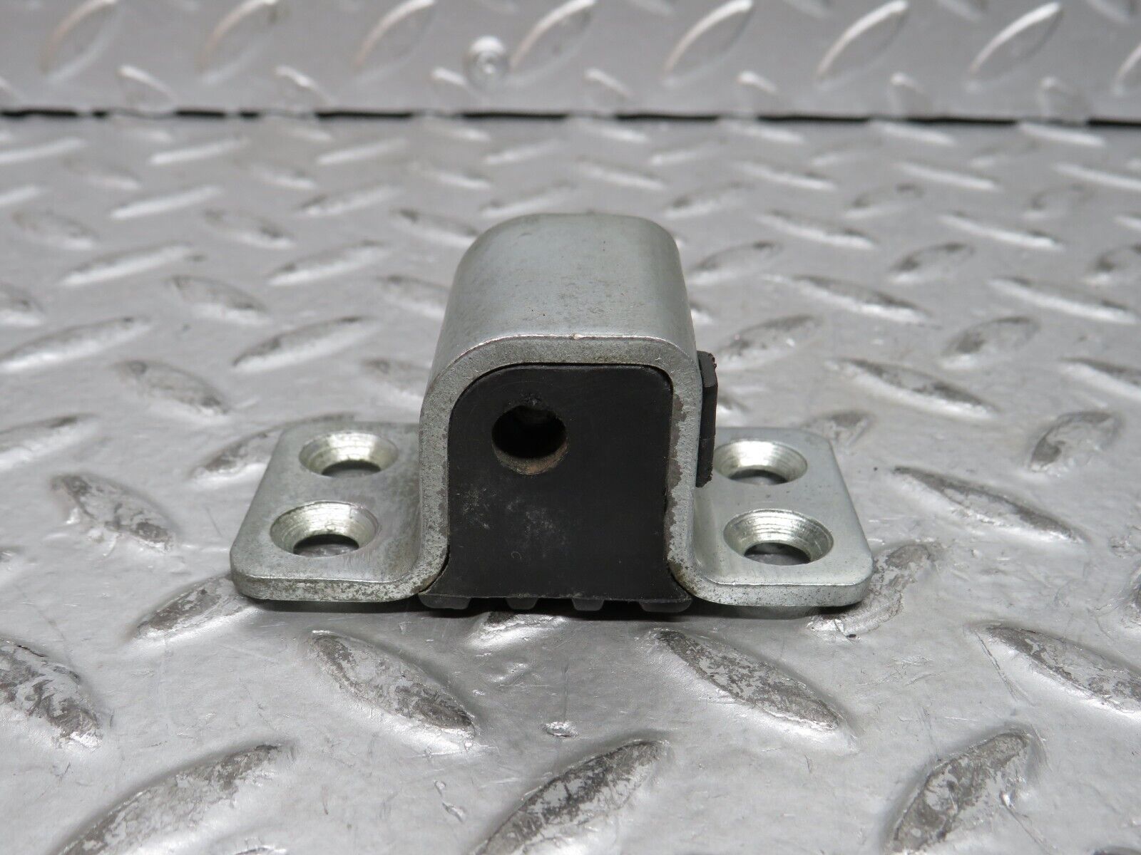 28307 Mercedes-Benz S123 240D Wagon Door Lock Latch Left