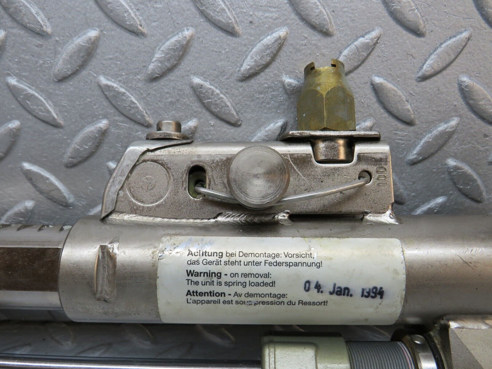 38501 Mercedes-Benz R129 280SL Coupe Roll Bar Hydraulic Cylinder Right 1298600435