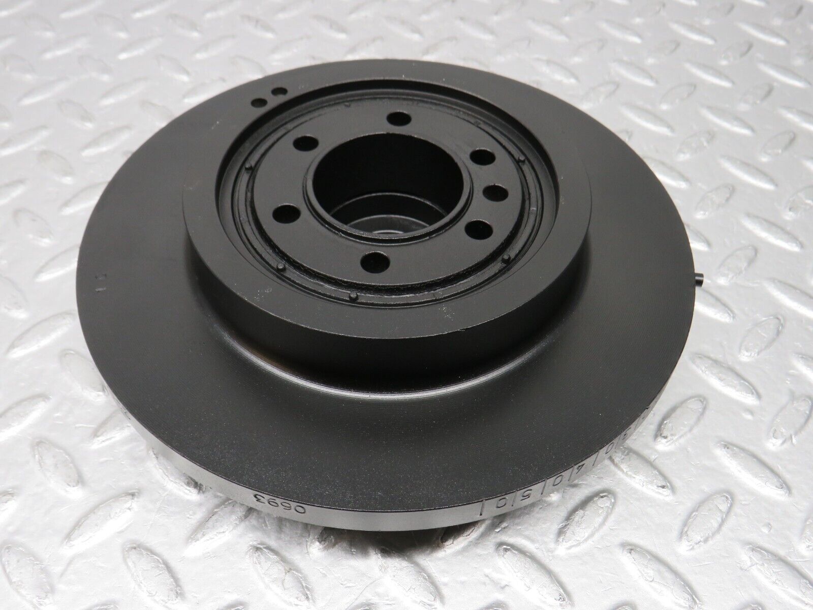 38130 Mercedes-Benz A124 320E Cabriolet Crankshaft Vibration Damper 1040301403