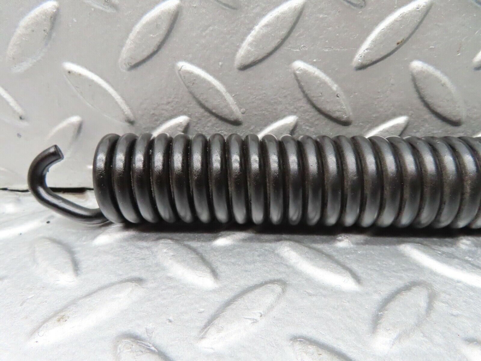 18200 Mercedes-Benz W111 220SE Coupe Bonnet Hinge Spring