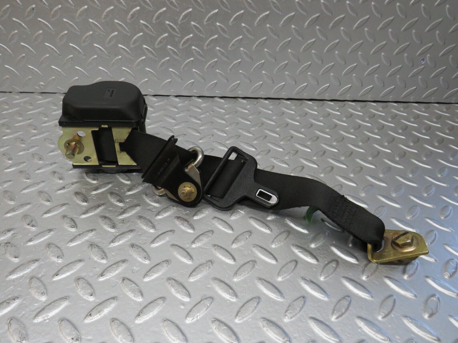 33833 Mercedes-Benz W201 190E 2.0L Rear Seat Belt Set With Buckles 1268601886