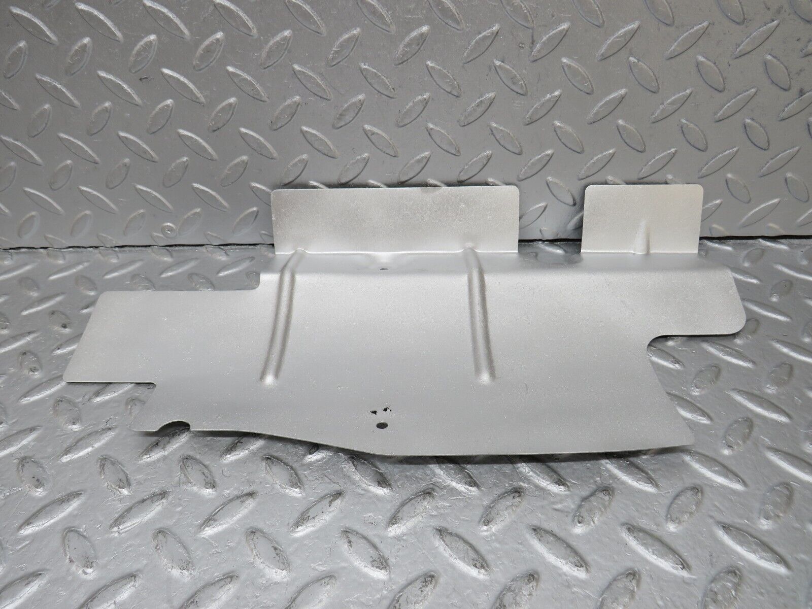 36170 Mercedes-Benz W126 420SE Exhaust Heat Shield