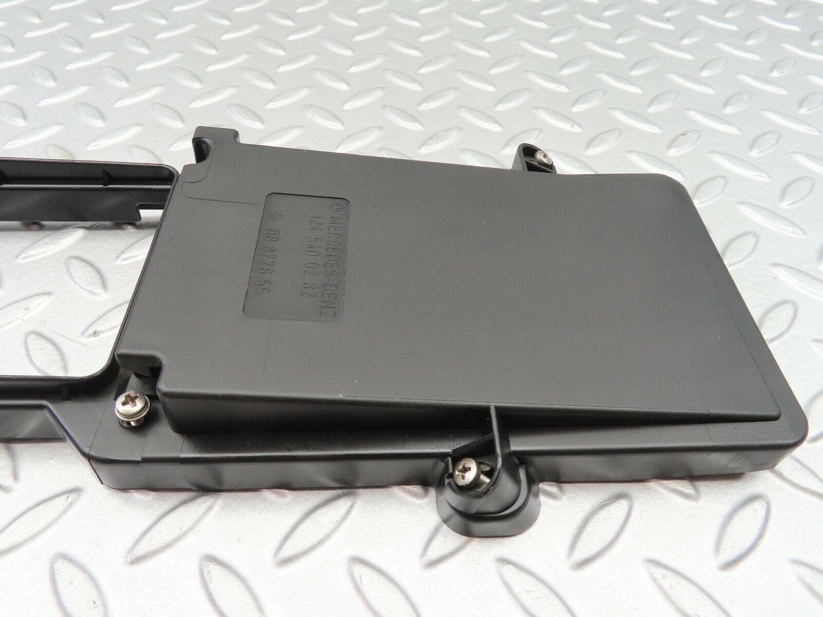 6521 Mercedes-Benz S124 E220 Wagon Fuse Box Lid Cover Panel 1245400282