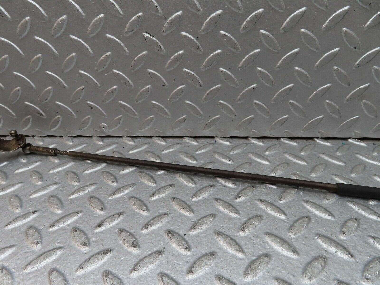 19240 Mercedes-Benz W123 300D Throttle Linkage