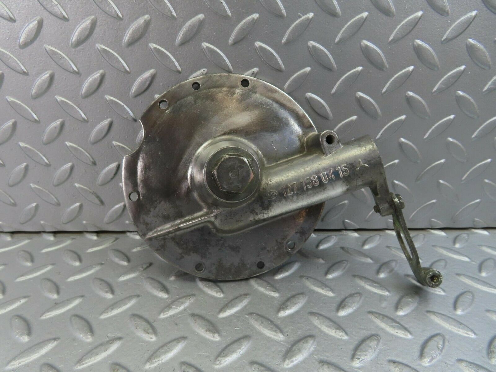 10176 Mercedes-Benz W111 280SE Ignition Distributor Housing 1271580415