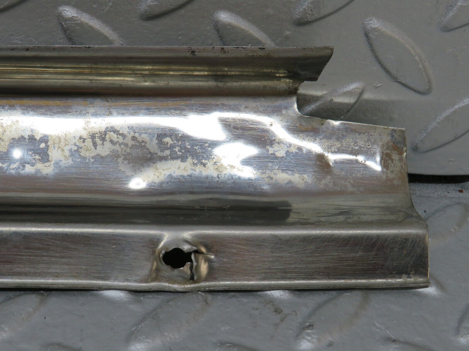 35765 Mercedes-Benz W108 Rear Left Door Sill Chrome