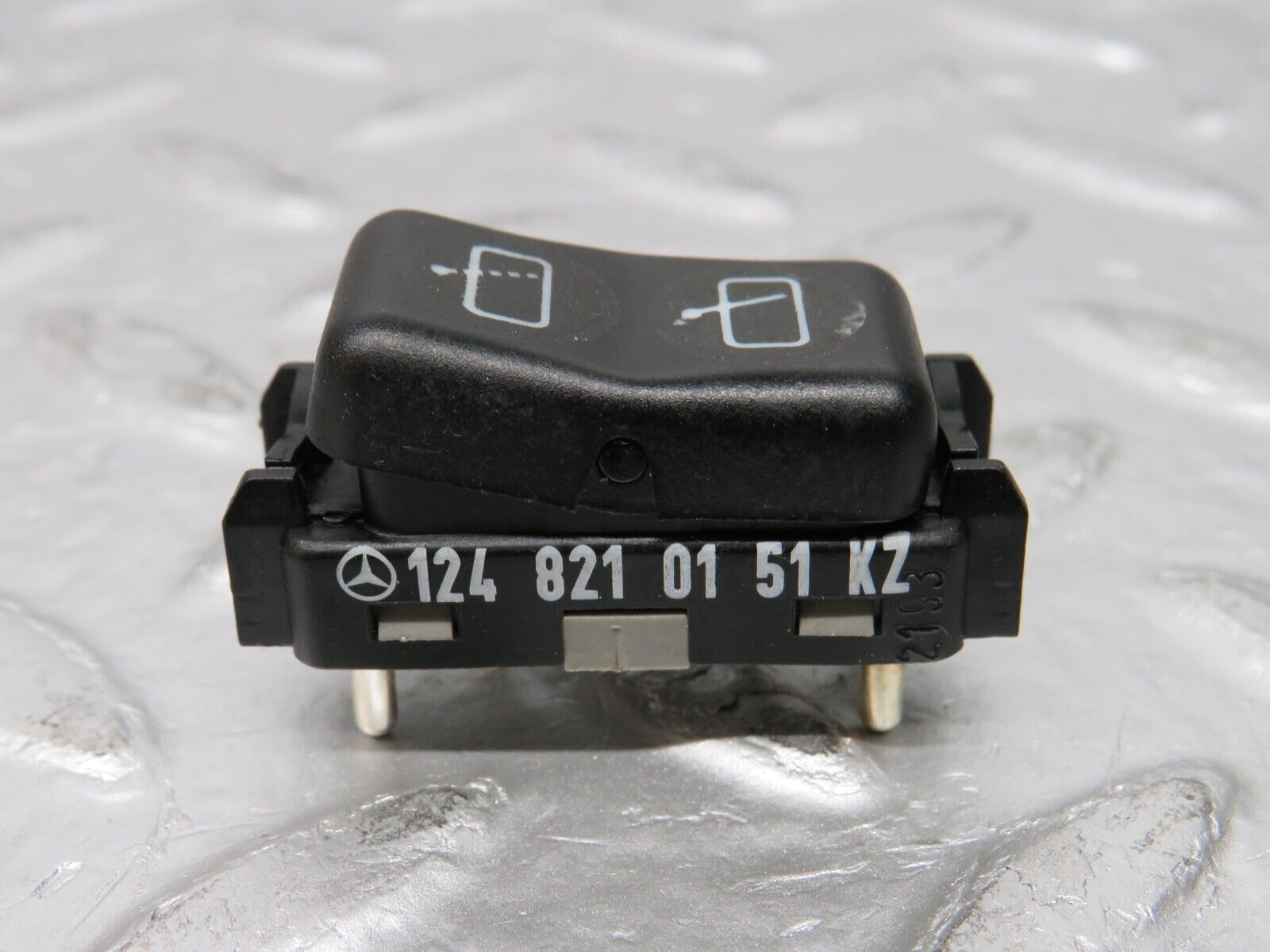 31377 Mercedes-Benz S124 220TE Wagon Windscreen Wiper Switch 1248210151