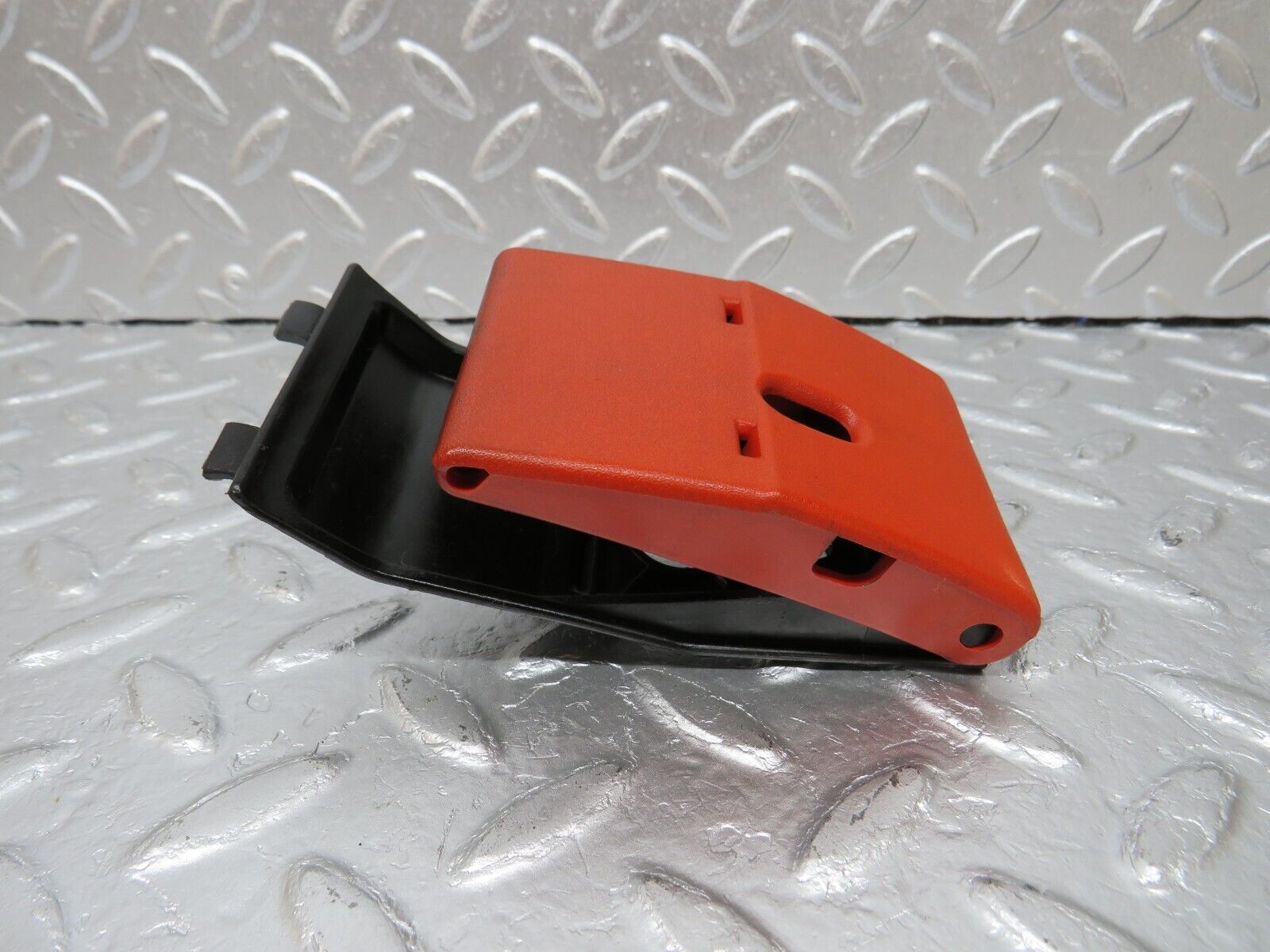 34043 Mercedes-Benz W124 260E Hood Opener Bonnet Opener Release