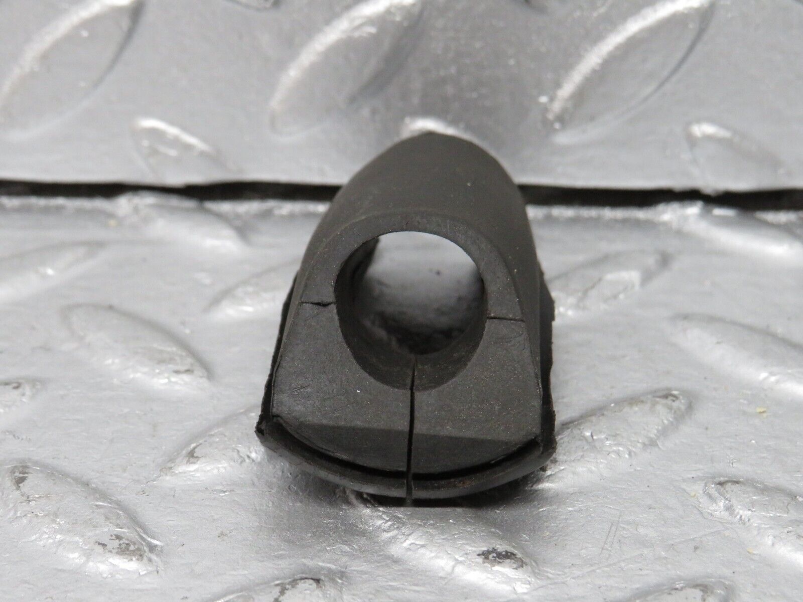 40479 Mercedes-Benz W110 230 Steering Column Rubber 1084620196