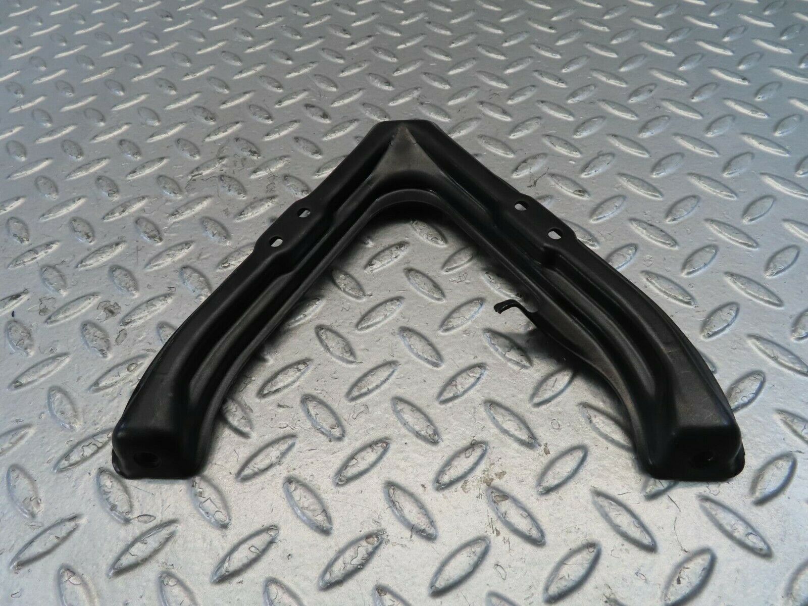 11575 Mercedes-Benz C123 230CE Coupe Air Intake Manifold Bracket