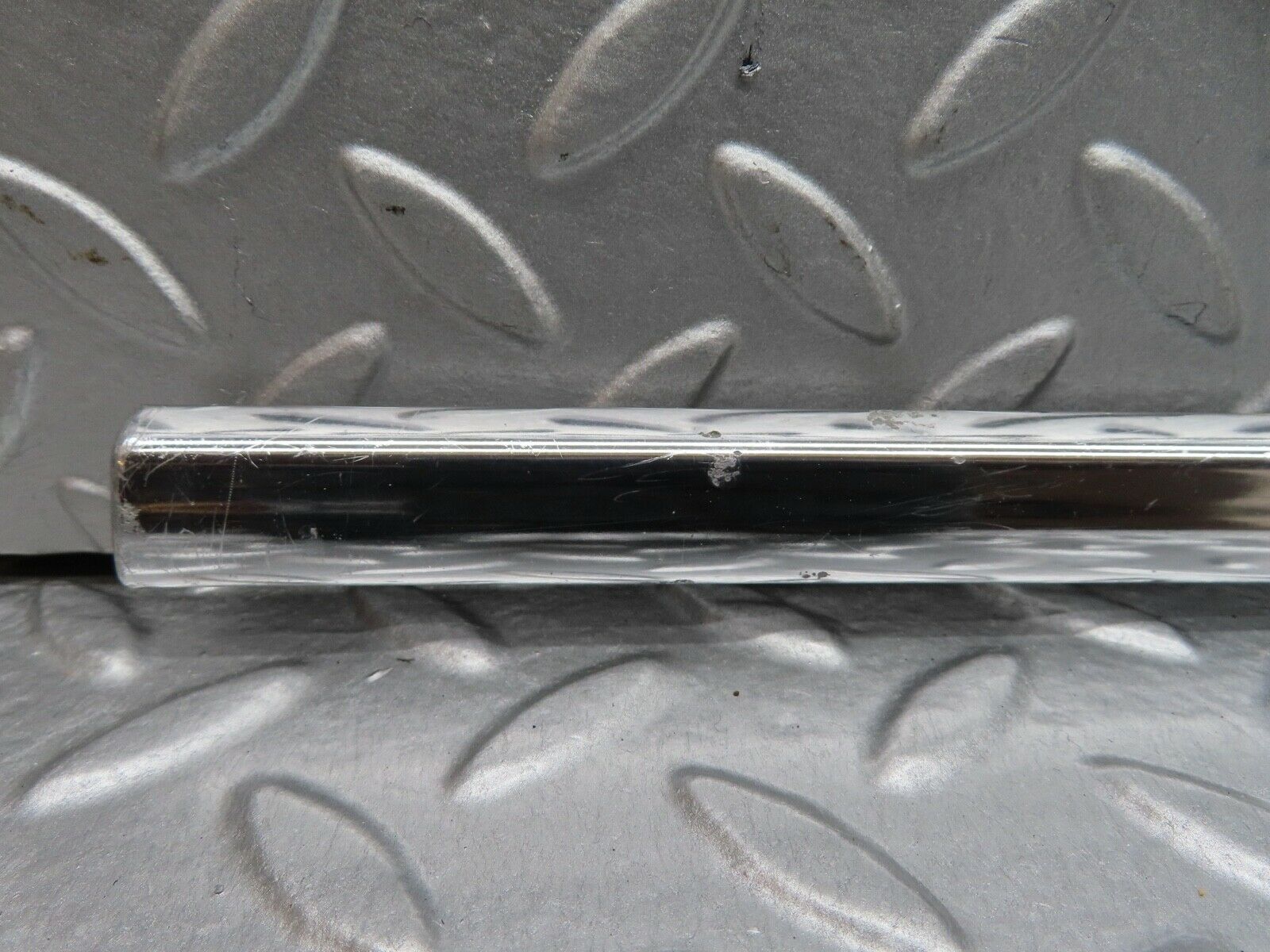 18139 Mercedes-Benz W123 200 Front Right Door Chrome Moulding Trim