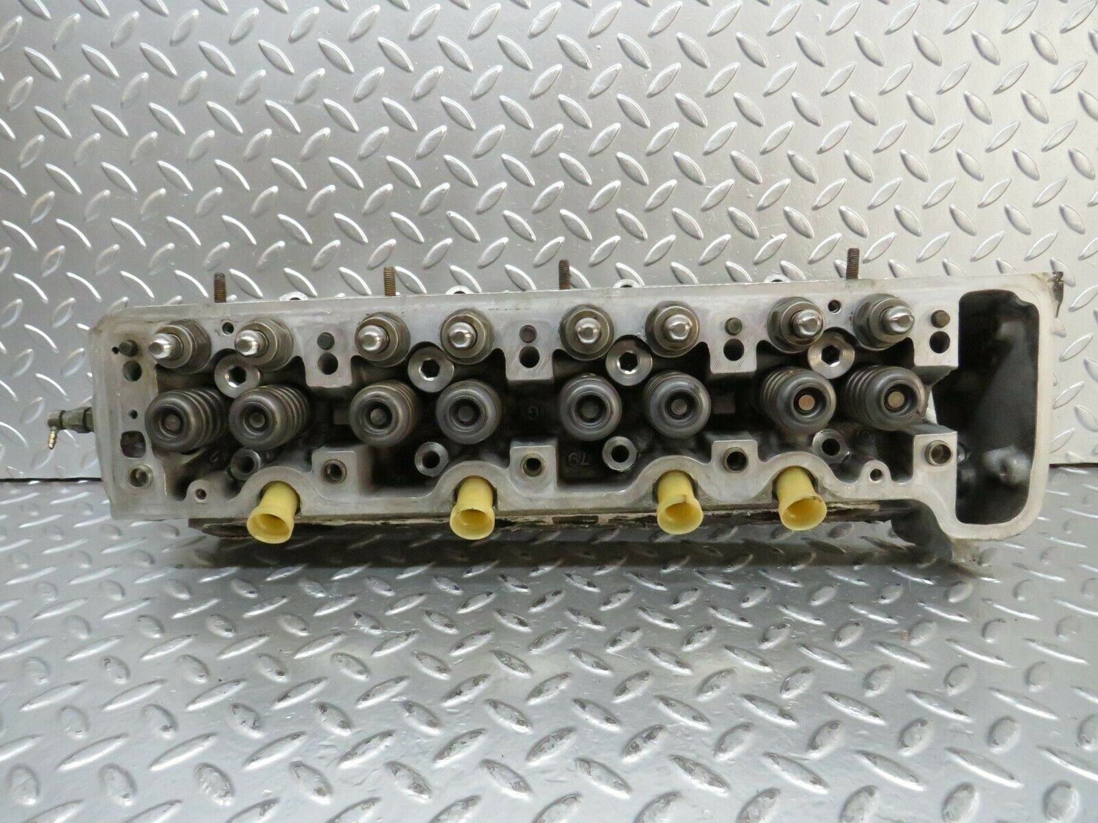 23872 Mercedes-Benz C107 450SLC Coupe Cylinder Head Left 1160162601