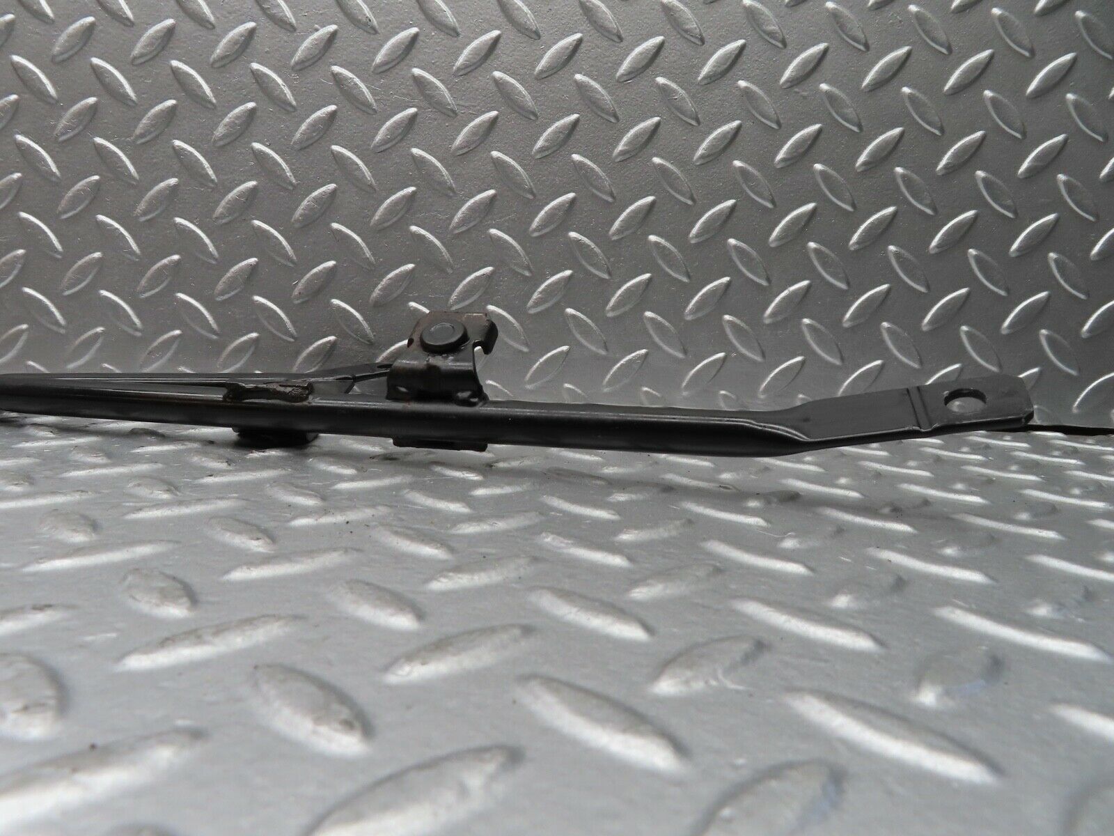 20088 Mercedes-Benz R129 300SL Coupe Reinforcement Bar