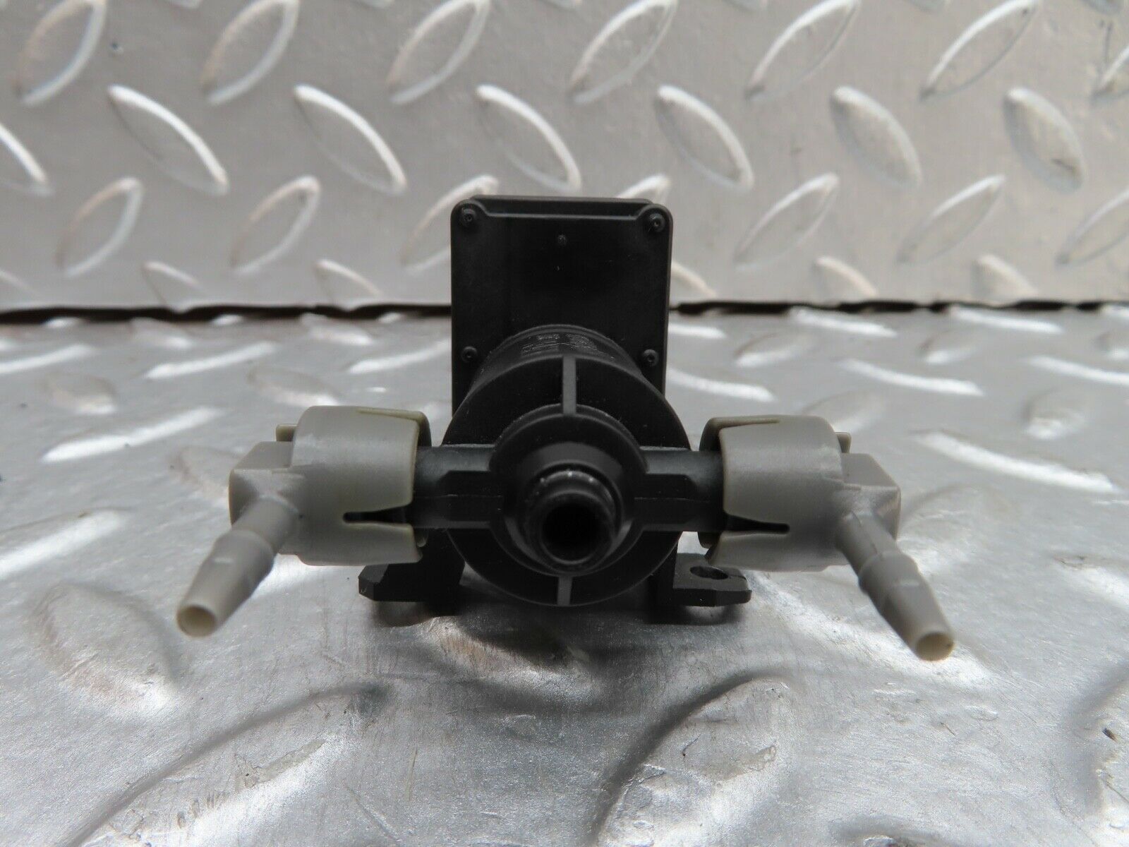 19371 Mercedes-Benz C140 CL420 Coupe Vacuum Pressure Valve 1408001378