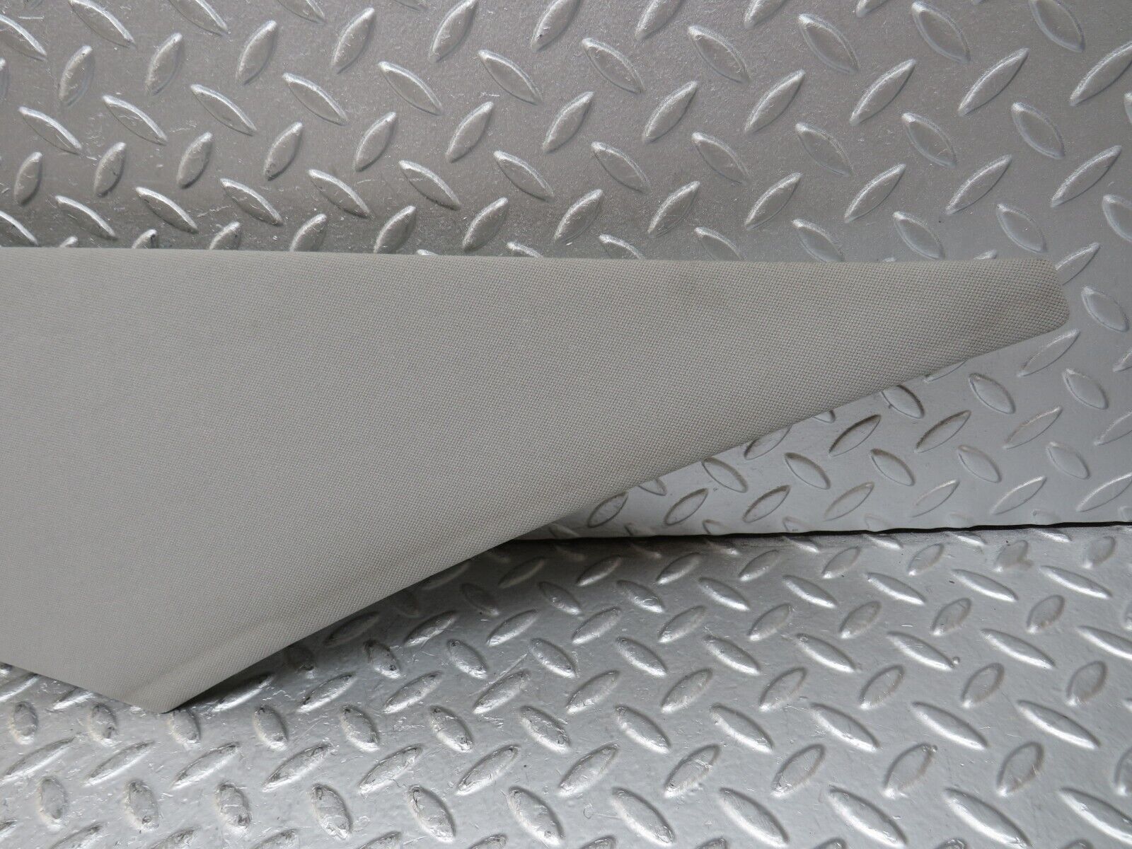 35209 Mercedes-Benz W221 C Pillar Interior Trim Right Side 2216904025