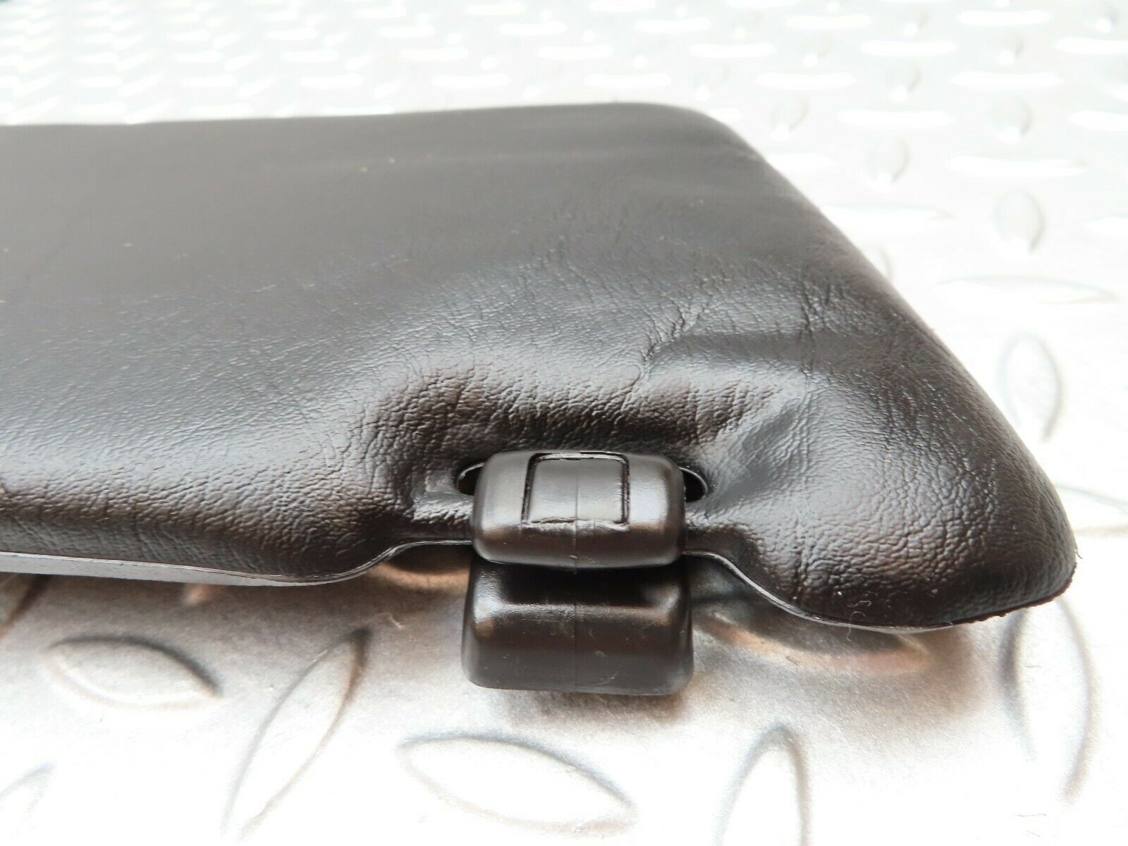 3844 Mercedes-Benz S123 Wagon 200T Sun Visor Left Side Black