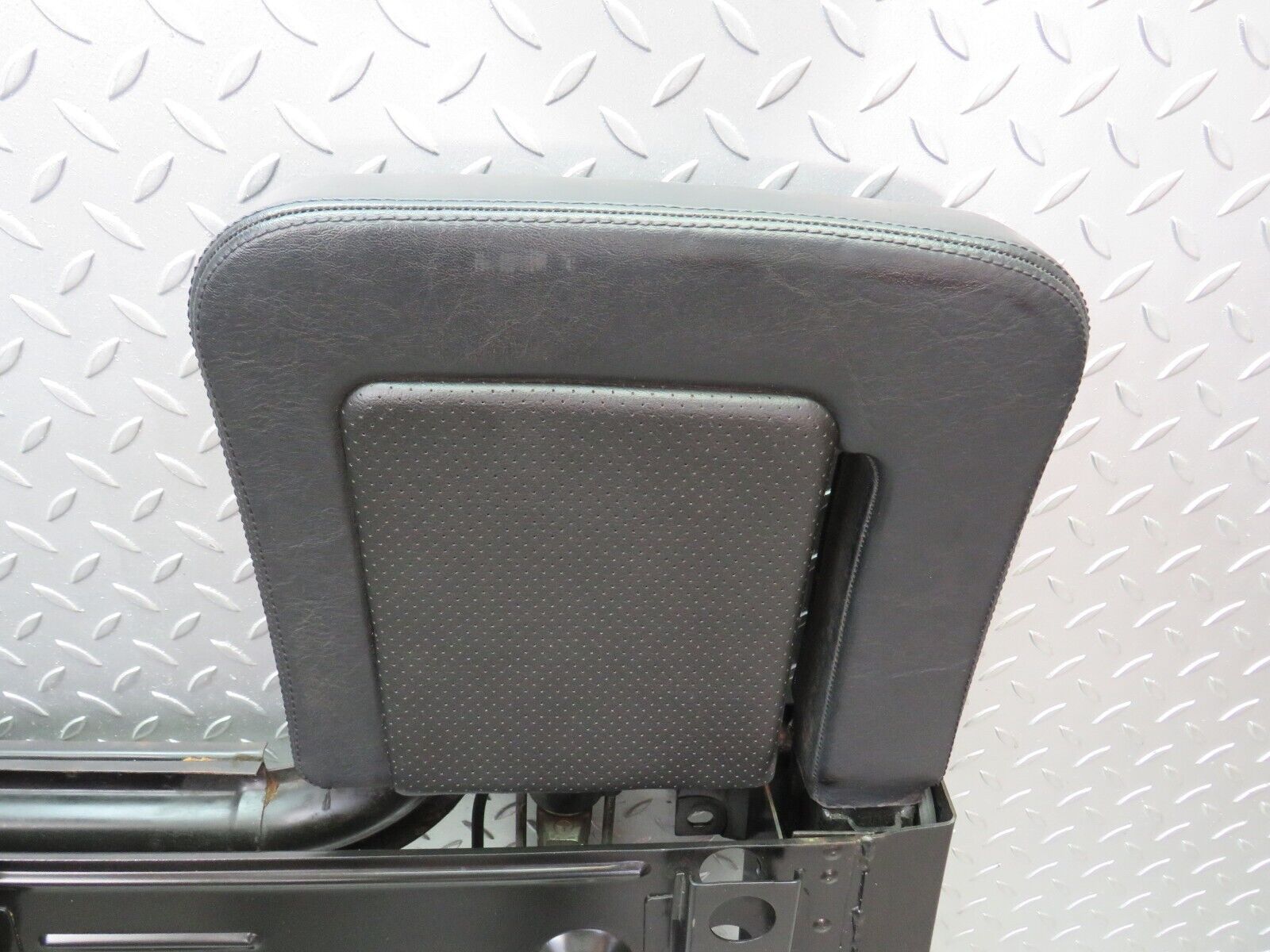 38181 Mercedes-Benz A124 320E Cabriolet Rear Headrest Complete Mechanism 1248600632 1248601032