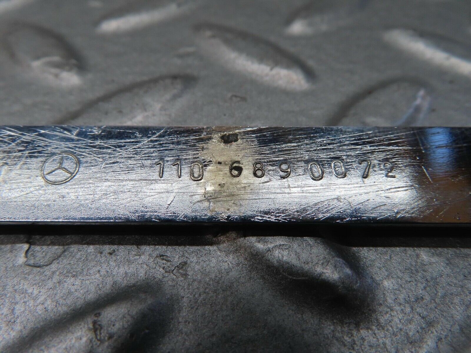 13288 Mercedes-Benz W111 220S Dashboard Chrome Moulding Trim 1106890072