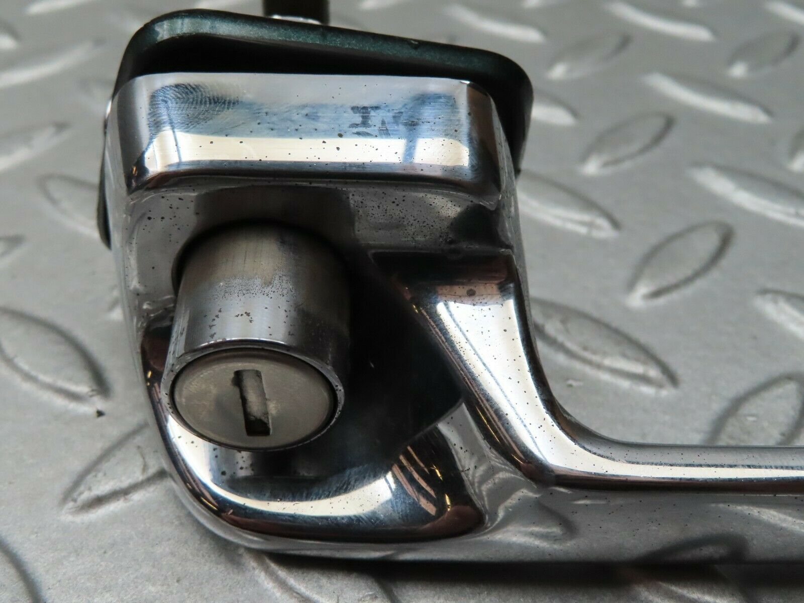 4744 Mercedes-Benz W114 280CE Coupe Exterior Door Handle Left Side 1157660101