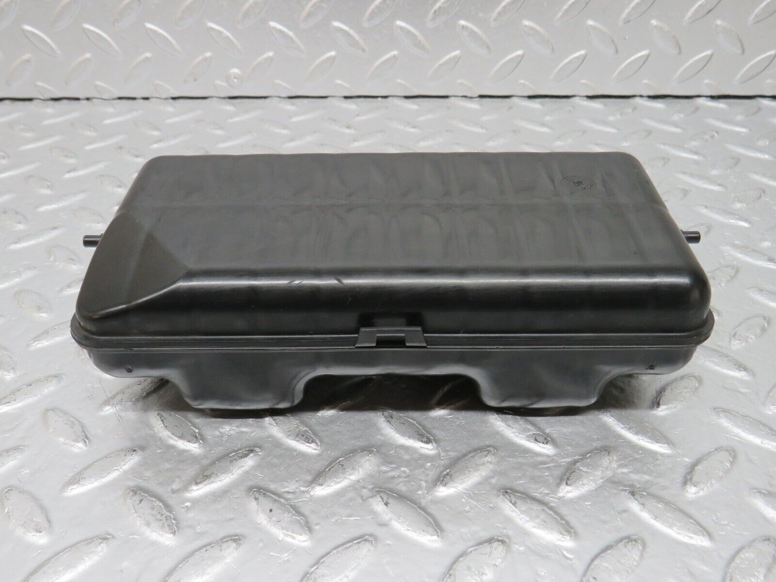 33271 Mercedes-Benz W202 C180 Vacuum Reservoir Tank 1408050019